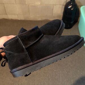 Cushionaire Black Suede Fuzzy Ankle Boots